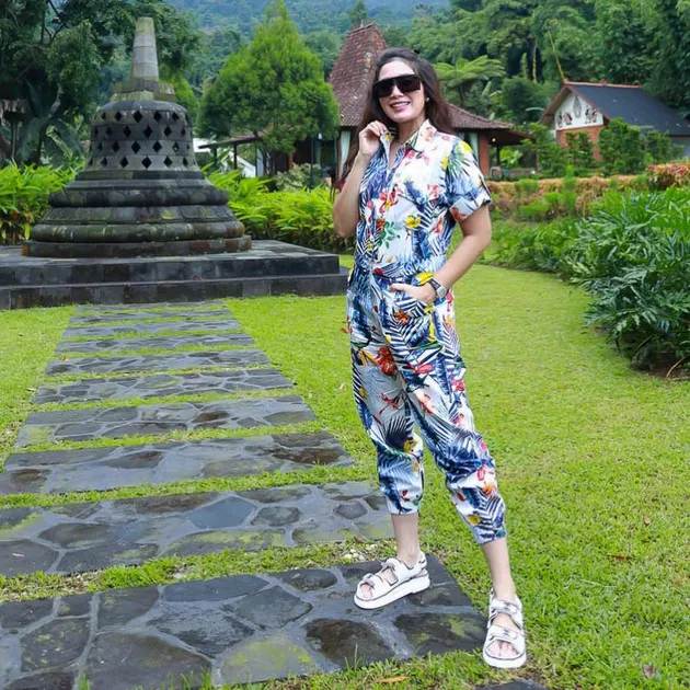 Ussy Makin Cantik Langsing
