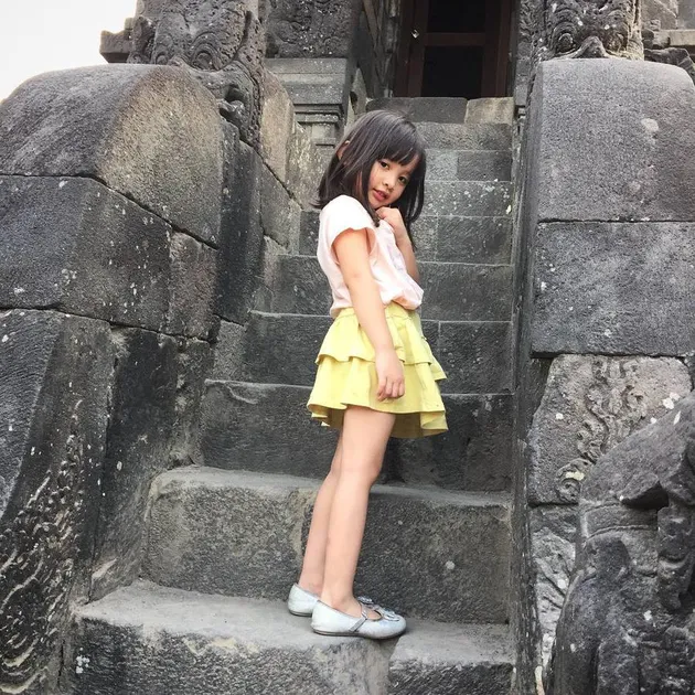 Kanna Sybilla, Putri Zaskia Adya Mecca