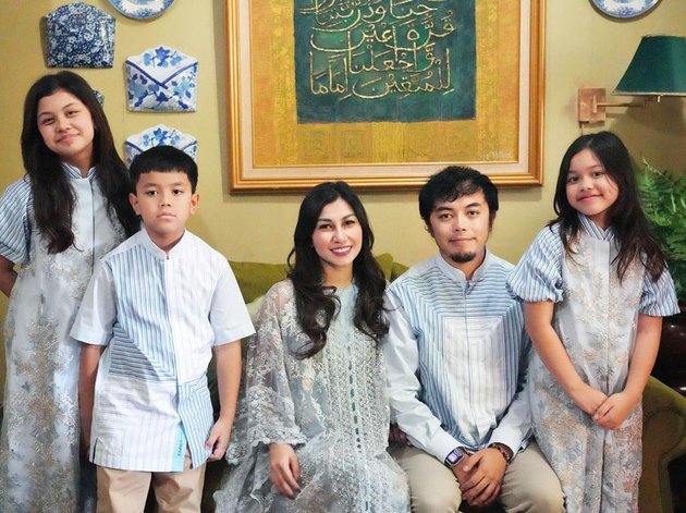 Getting Closer! 8 Photos of Nisya Ahmad and Her Husband Who Have Been Married for 13 Years - So Faithful