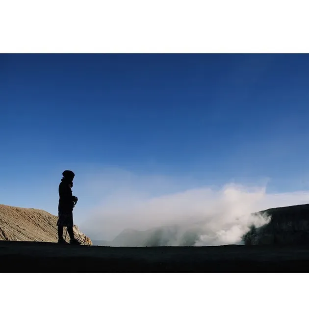 Andien Liburan ke Kawah Ijen