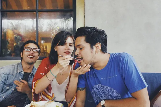 Petra Sihombing Firrina menikah