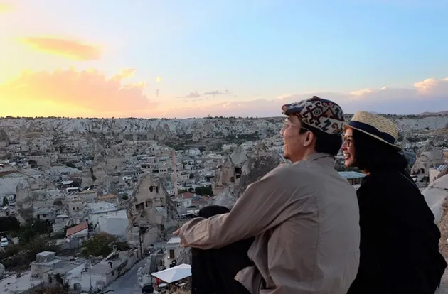 Andien Bulan Madu di Turki