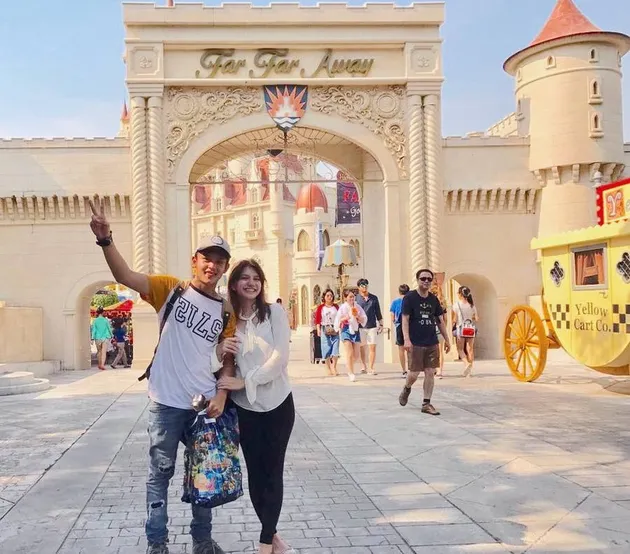 Cassandra Lee dan Randy Martin