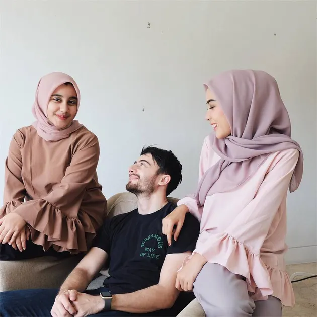 MANISNYA KEBERSAMAAN IRVAN FARHAD DAN HAMIDAH, KINI SUDAH 