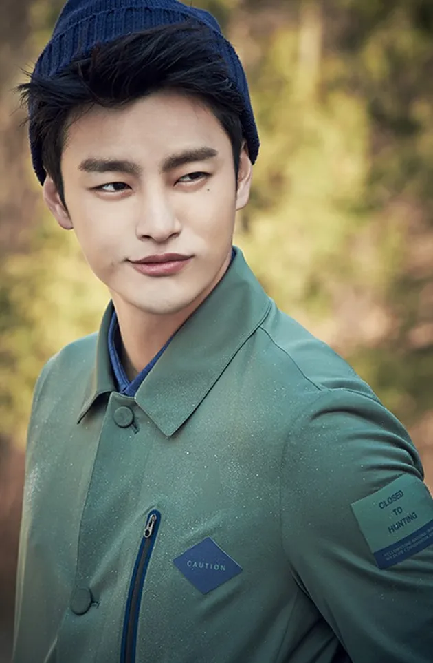 MANTAN LEE MIN HO INI PAMER SENYUM MANIS DENGAN PRIA LAIN