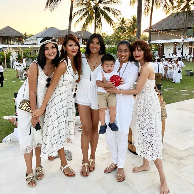 Nadine - Dimas