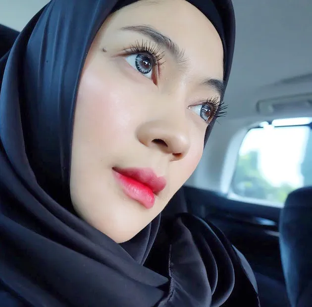 Indah Dewi Berhijab