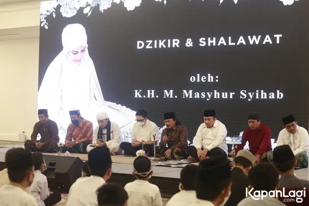 Pengajian dan Doa Bersama Untuk Vanessa Angel