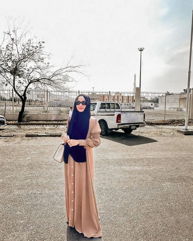 Still Exist in Entertainment World, 8 Photos of Masayu Anastasia Kala Appearing with Hijab - Exude Calm Aura