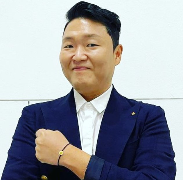 Selepas Gangnam Style, PSY sempat mengeluarkan beberapa single lain, dirinya juga mendapatkan berbagai penghargaan atas single Gangnam Style tersebut.