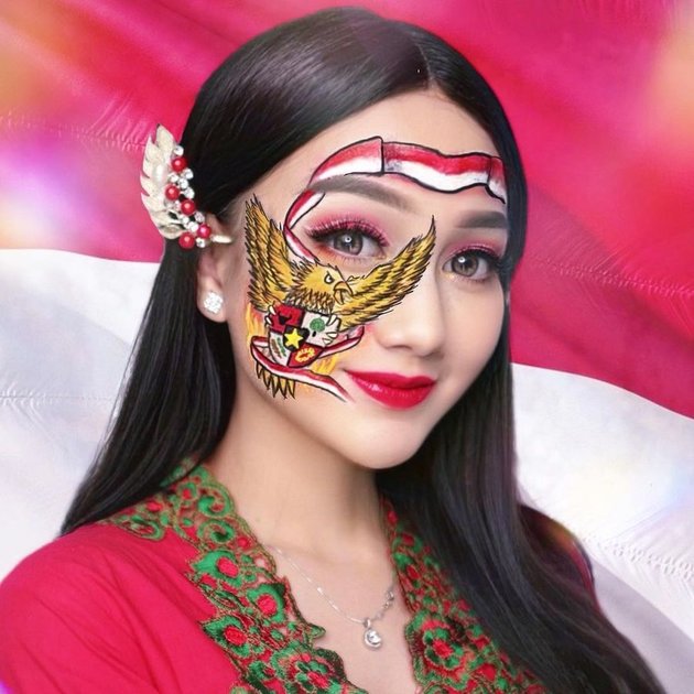 Master Character Make Up! Portraits of Nanda Arsyinta's Charm, a Beauty Vlogger and Celebgram Who Remains Beautiful with Various Face Painting Styles