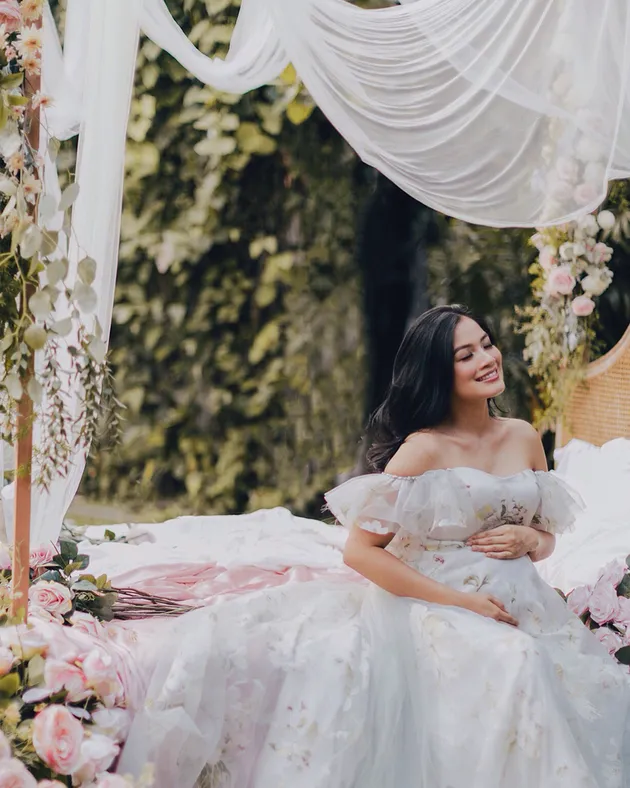 maternity shoot titi kamal