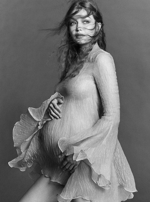 Gigi Hadid's Maternity Shoot Shows Off Her Growing Baby Bump, Pregnant with an 'Angel'