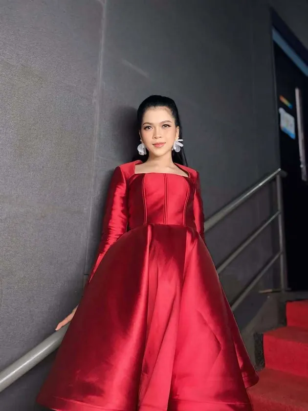 Melly Lee Beri Contoh Kepada Peserta