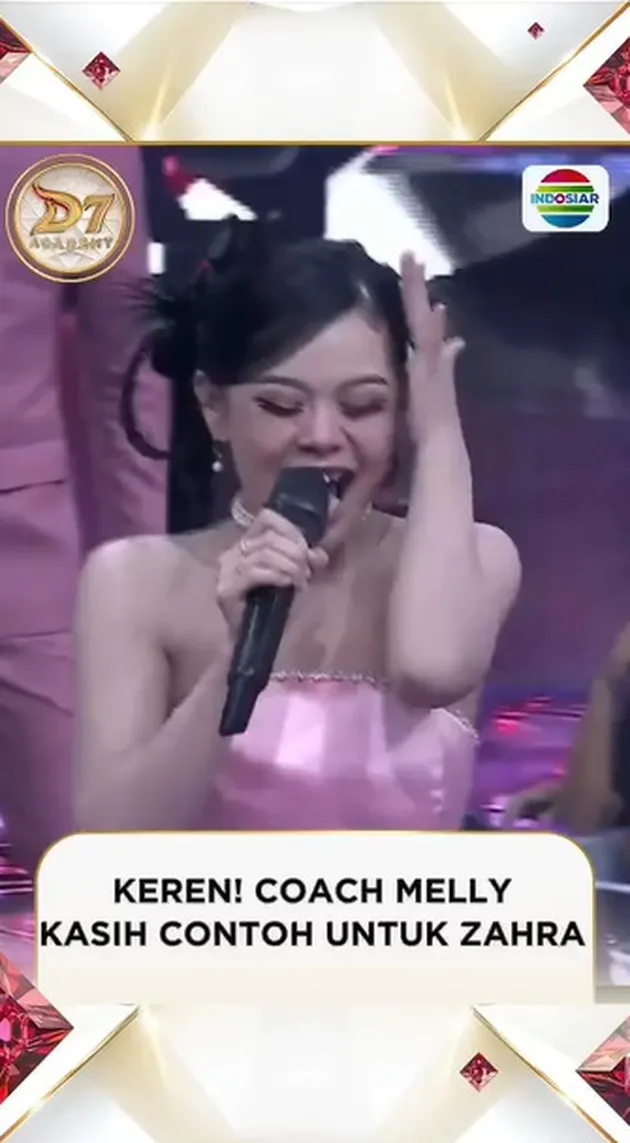 Melly Lee Beri Contoh Kepada Peserta