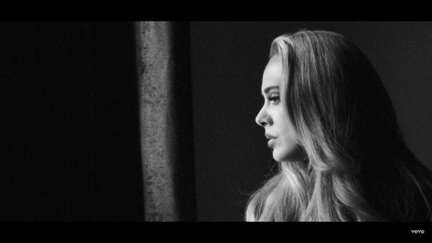 Bring the Cinematic Black and White Concept, Adele's 'EASY ON ME' MV is Very Emotional!