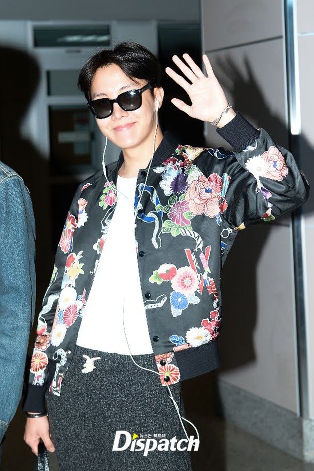 Most Fashionable BTS Member, 9 Dazzling Outfits of Golden Hyung J-Hope