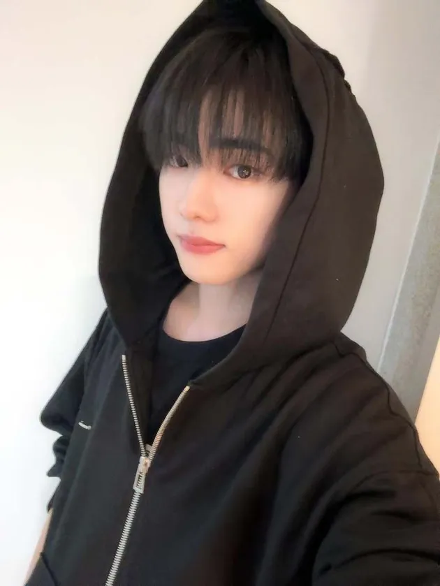 Kang Minseo FANTASY BOYS Selfie