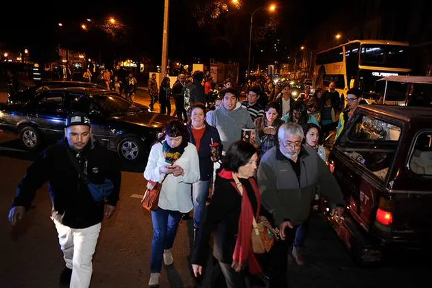 foto-foto gempa tsunami Chili