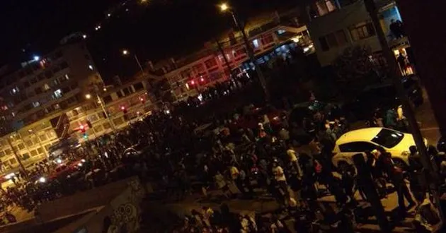 foto-foto gempa tsunami Chili