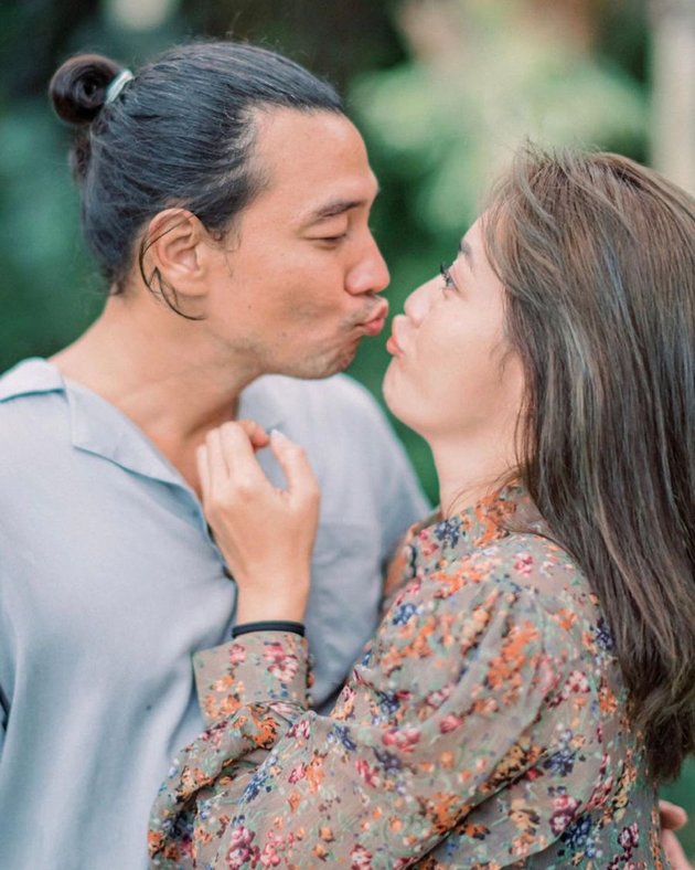 Admitting to Piercing Condoms with Pins to Get Pregnant Quickly, Here's the Intimate Portrait of Hesti Purwadinata and Edo Borne - A Harmonious Couple Married for 12 Years