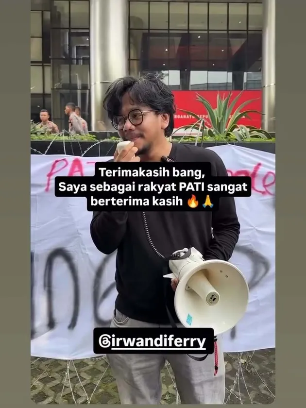 Profil dan Fakta Ferry Irwandi