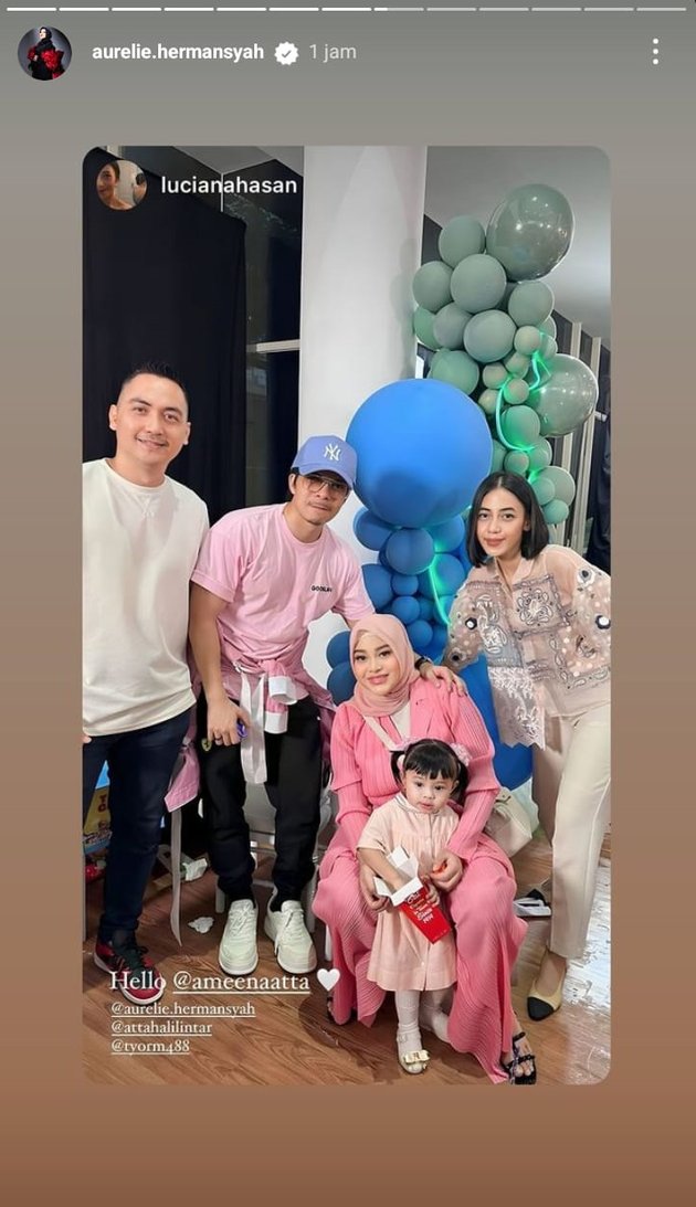 Adorable! Here are 8 pictures of Ameena at Cipung's 2nd birthday, successfully making people laugh when they performed together - Her outfit was widely highlighted