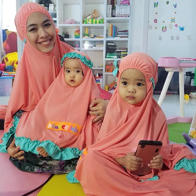 oki setianda dewi, maryam, khadeejah