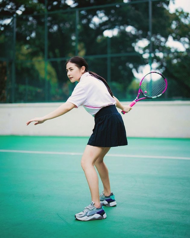 8 Photos of Prilly Latuconsina Playing Tennis with Reza Rahadian, the Hugging Moment Makes You Emotional!