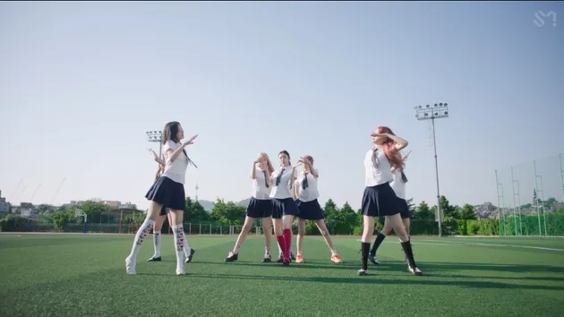 MV Ceria Hearts2Hearts 'STYLE