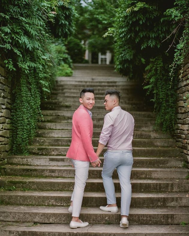 Marriage in America, These are 15 Portraits of Jacky Rusli and Seth Halim, Indonesian Same-Sex Couple - Happily Adopting 2 Children
