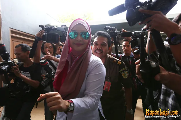 Edies Adelia