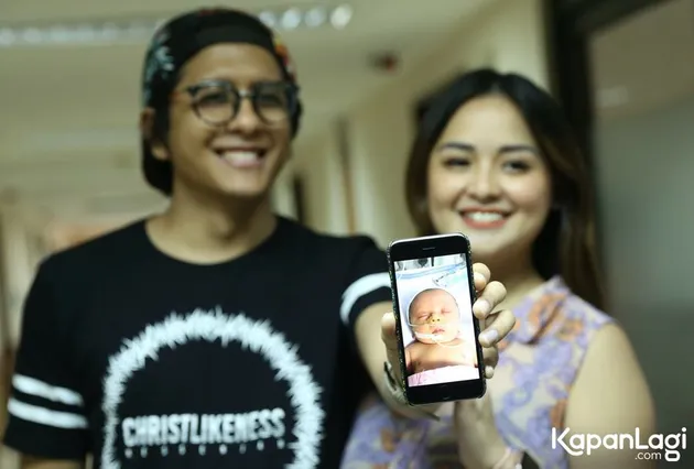anak keempat joanna alexandra