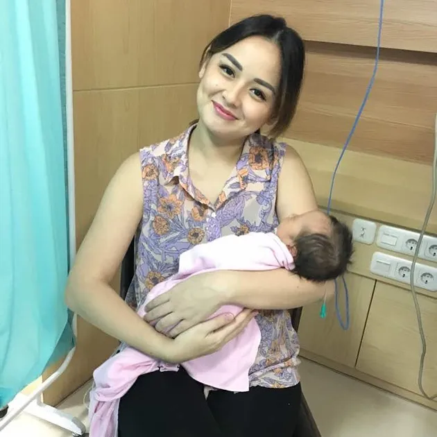 anak keempat joanna alexandra