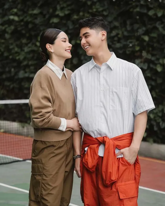 Al Ghazali memadukan kemesraan dengan gaya fashion