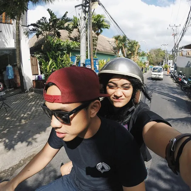 ayudia bing slamet, ditto