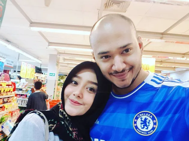 husein alatas, nabel mahadewi