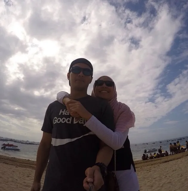 Temmy Rahadi dan Istri