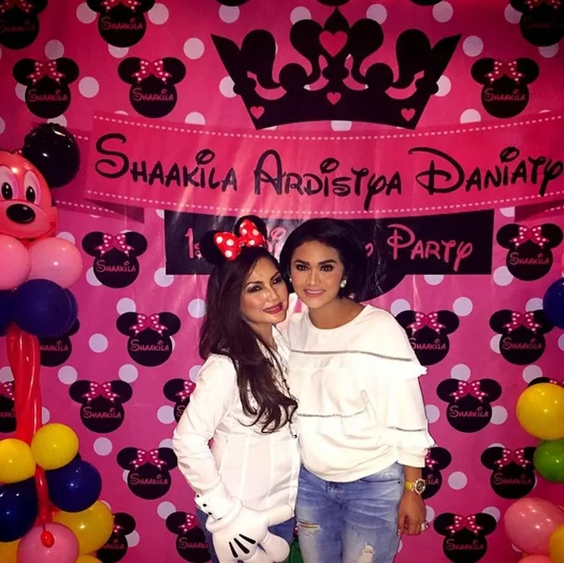 cucu nia daniaty ulang tahun