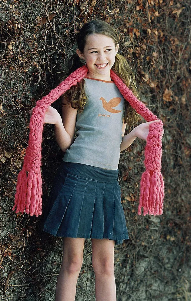 Masa Kecil Miley Cyrus