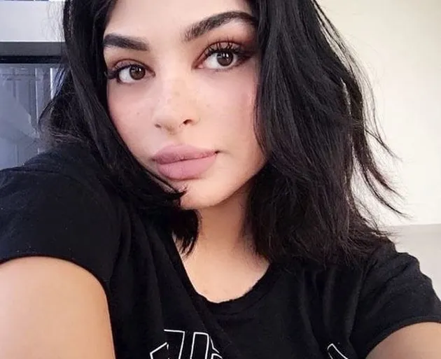 kim kardashian kylie jenner, mirip kim kardashian, mirip kylie jenner