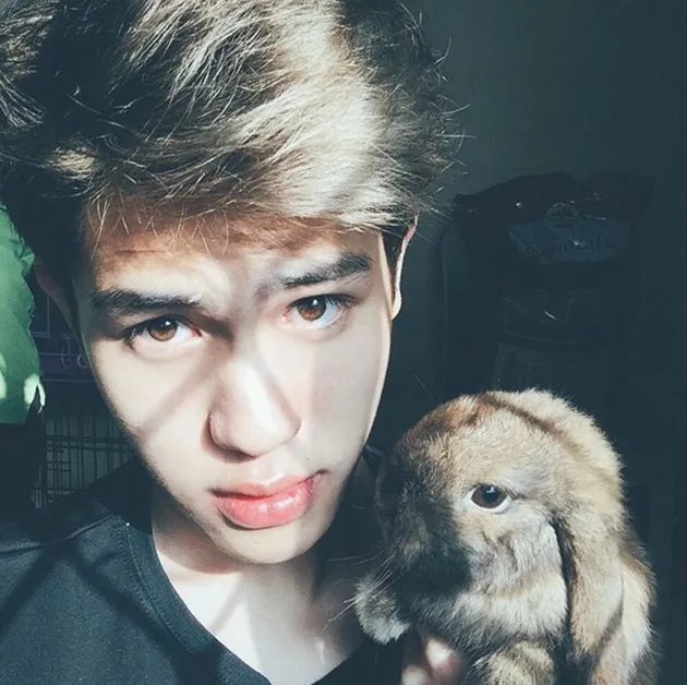 Julian Jacob Mirip Kyuhyun