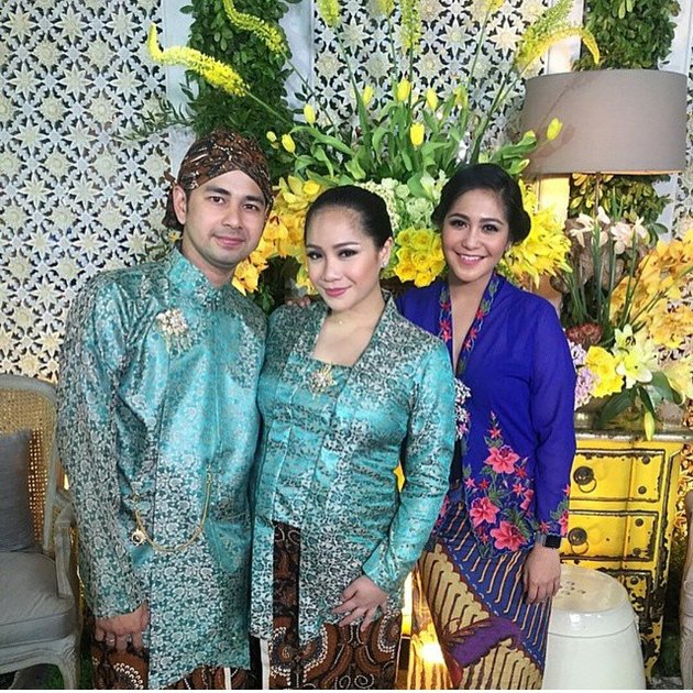 Mitoni 7 Bulanan Nagita Slavina Raffi Ahmad Berbalut Adat Jawa