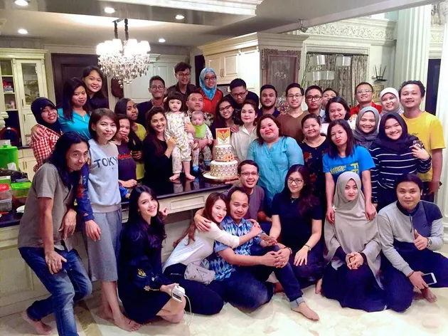 Momen-Momen Cute Aurel &amp; Rabanni