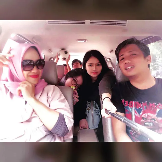 Harry Nugraha dan Keluarga