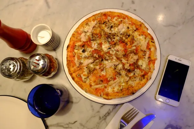 Nita Sofiani dan Krishna Rana