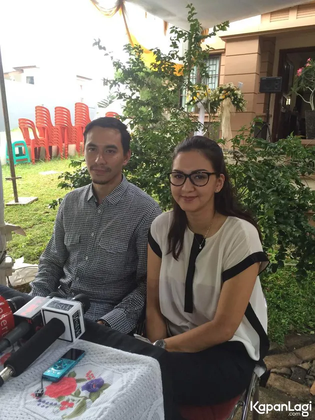 Donna Agnesia - Darius Sinathrya