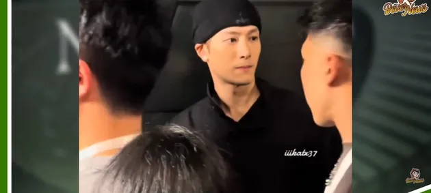 Jackson Wang ekspresi kaget