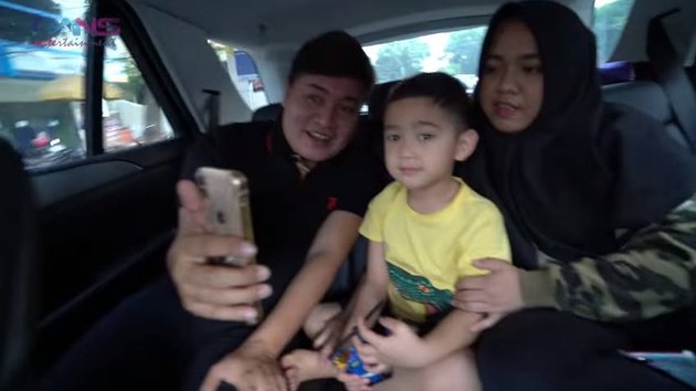 Merry's Moments Together with Rafathar, Missing Each Other Before Returning to Madura