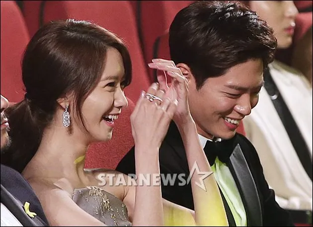 Momen Langka di 2016 Asia Artist Awards